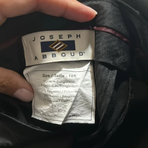 Boys Black suit size 16 slim cut - Picture 4 of 8